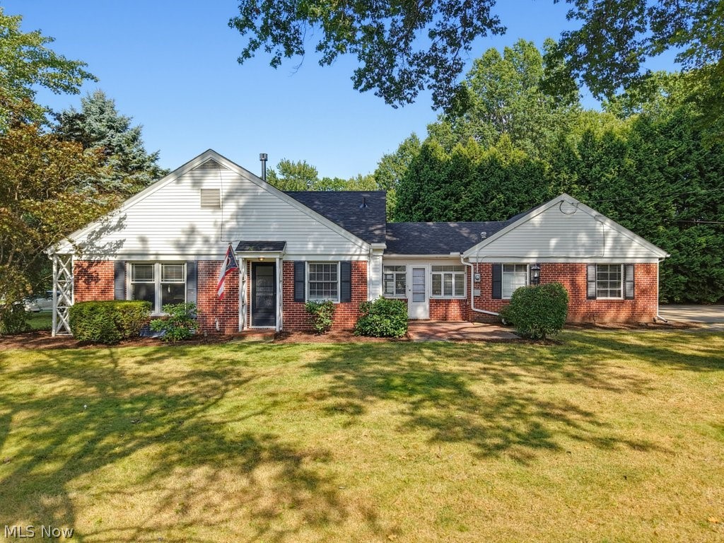 2468 Ridgewood Road Property Photo 1