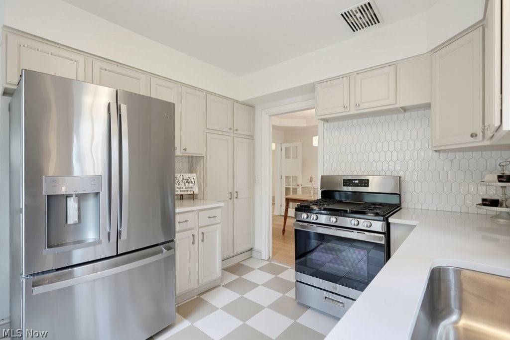2468 Ridgewood Road Property Photo 18