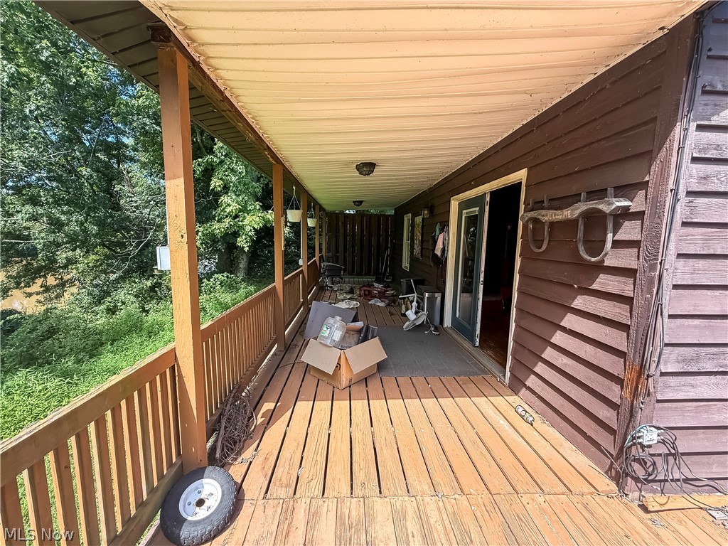825 Hannaman Property Photo 14