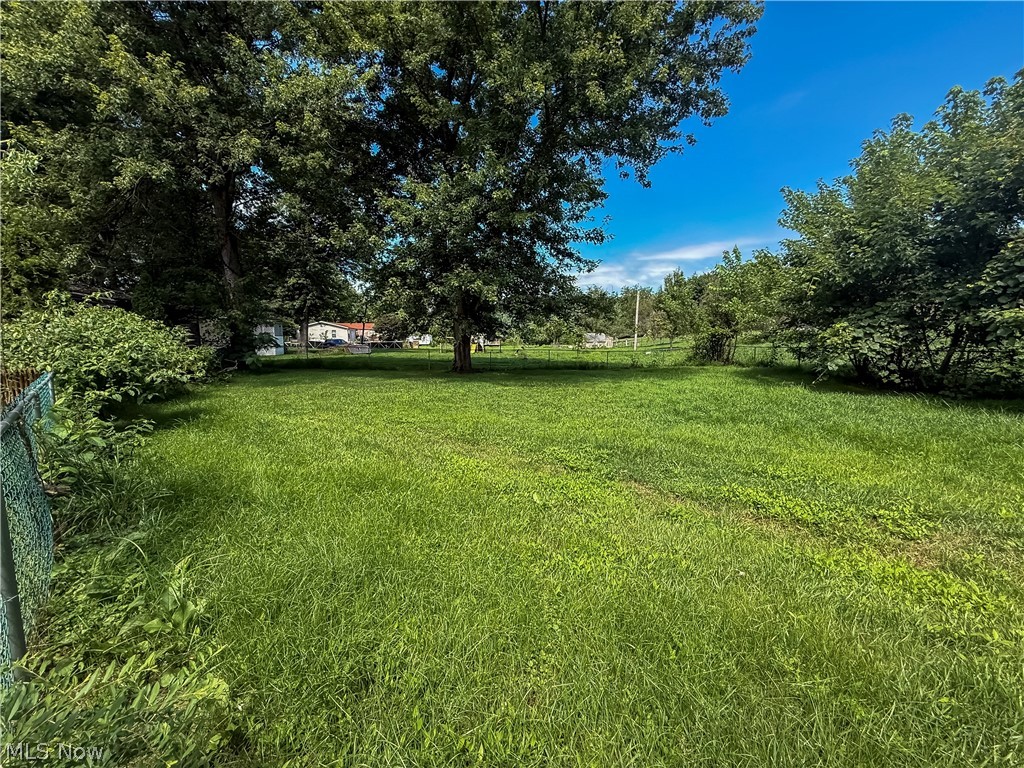 825 Hannaman Property Photo 17