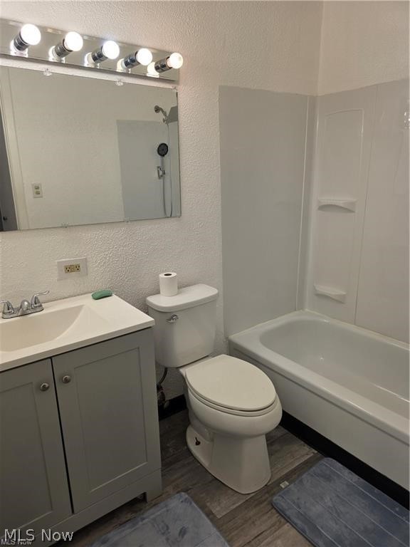 16101 Maple Park Drive 12b Property Photo 8