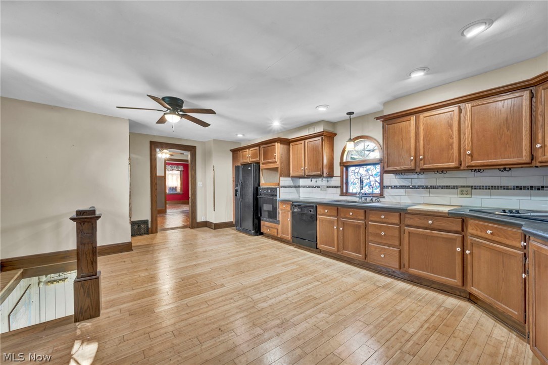 308 Castalia Street Property Photo 23
