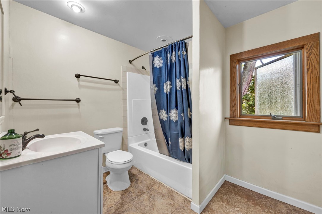308 Castalia Street Property Photo 44