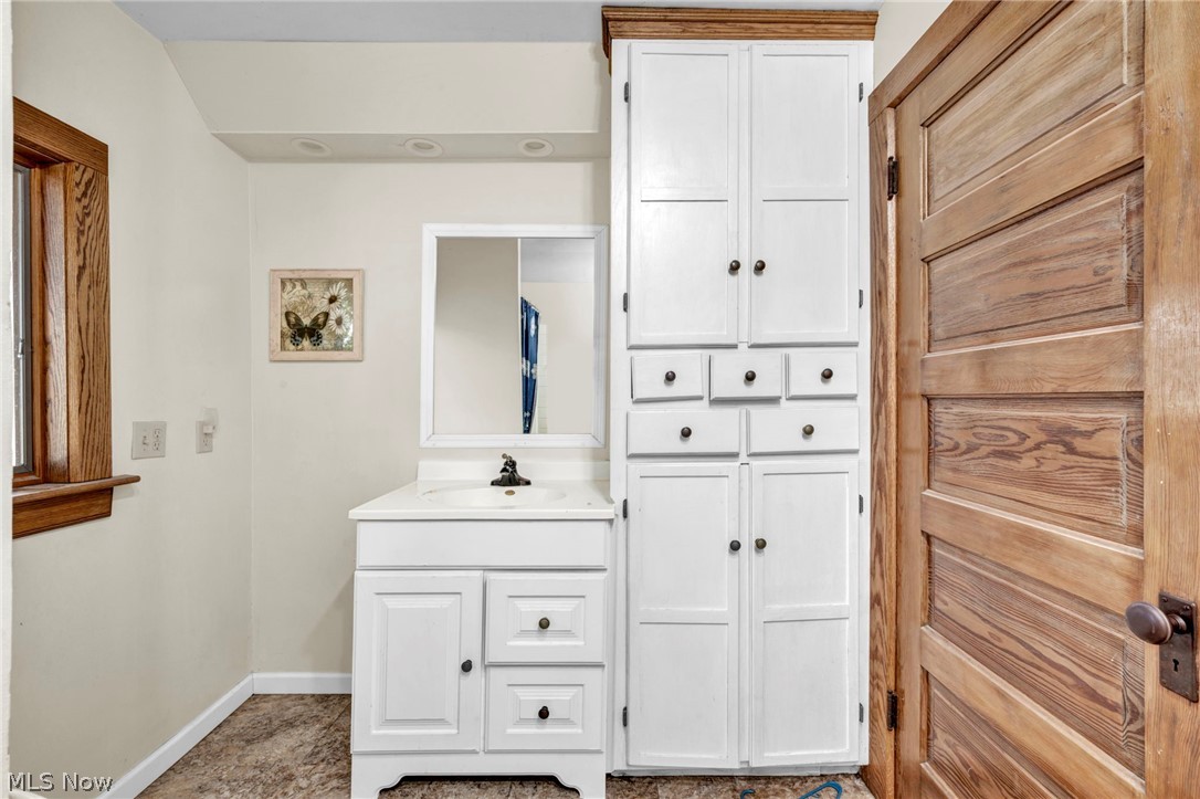 308 Castalia Street Property Photo 45
