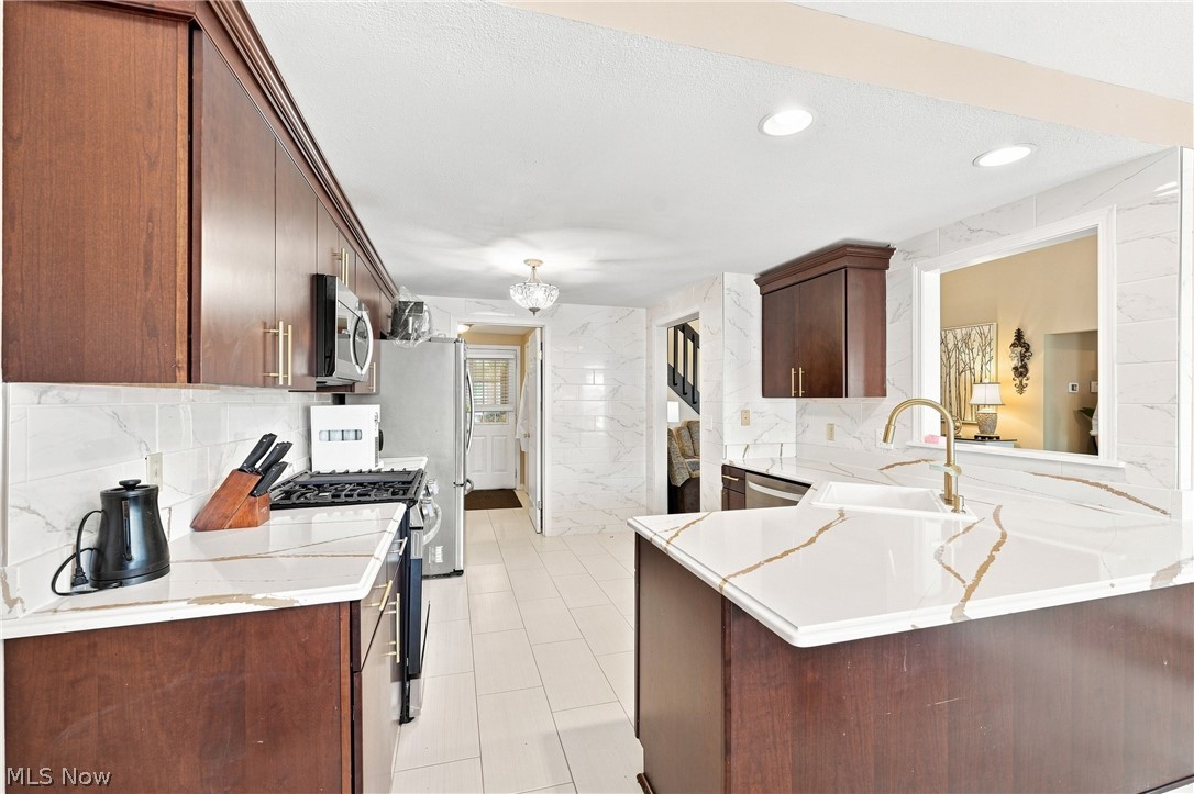 843 Cedar Way Property Photo 14