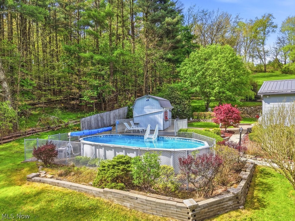 411 E Mohawk Drive Property Photo 3