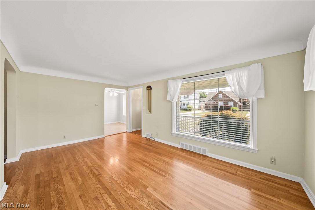 7902 Dorothy Avenue Property Photo 5