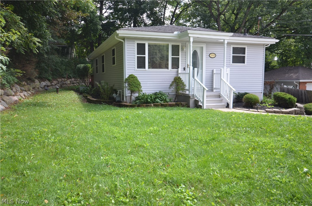 2910 Farmdale Road Property Photo 3