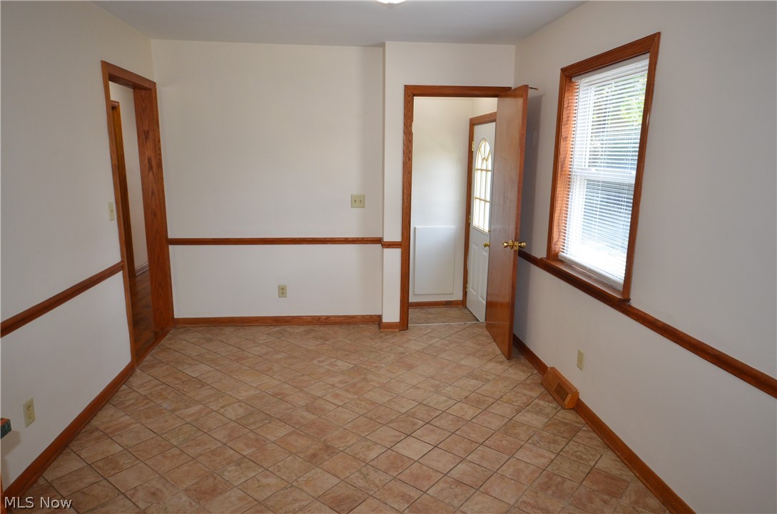 2910 Farmdale Road Property Photo 10