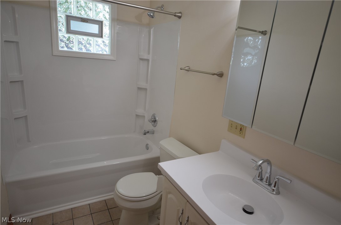 2910 Farmdale Road Property Photo 14