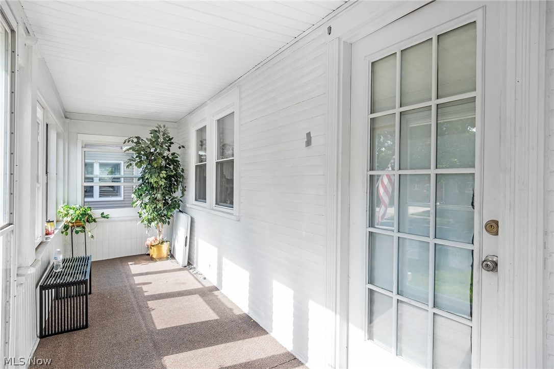 1228 Beardsley Street Property Photo 5
