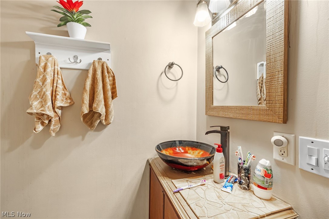 1228 Beardsley Street Property Photo 20