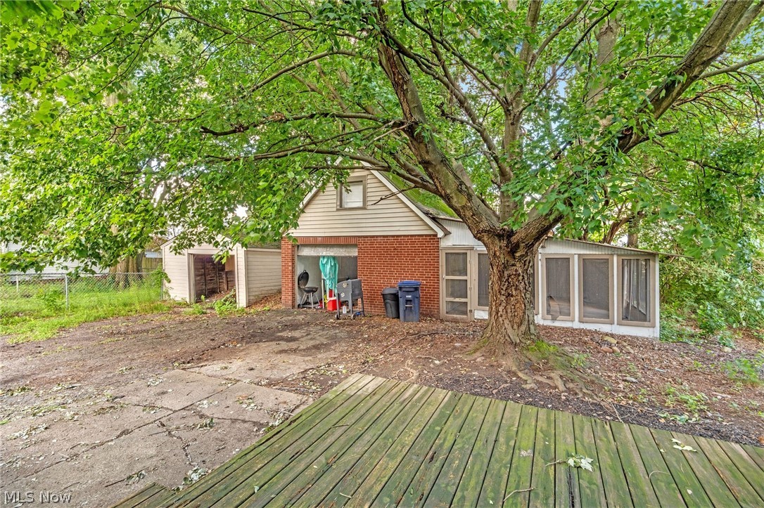 1228 Beardsley Street Property Photo 29