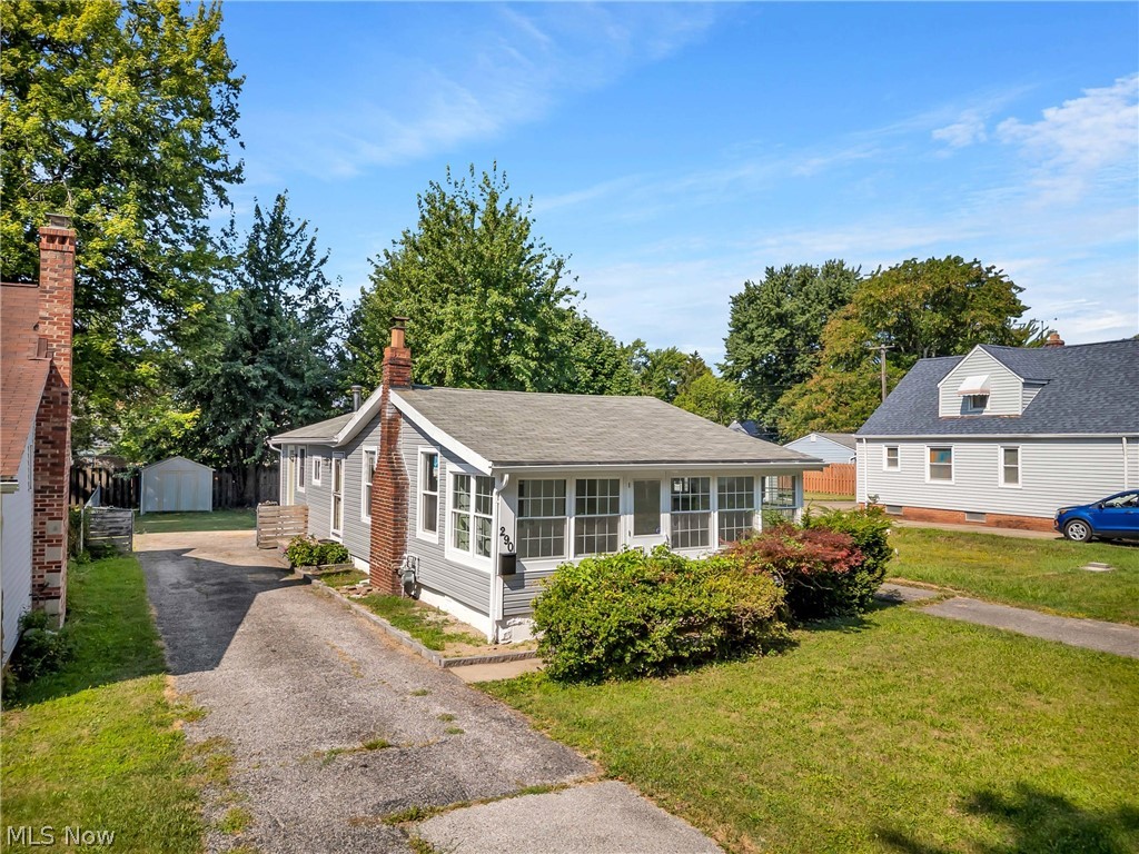 290 E 317th Street Property Photo 1