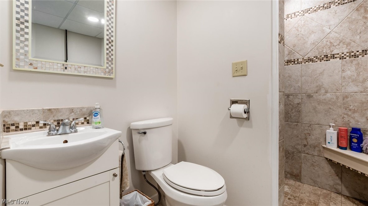 4280 Red Bud Road Property Photo 32