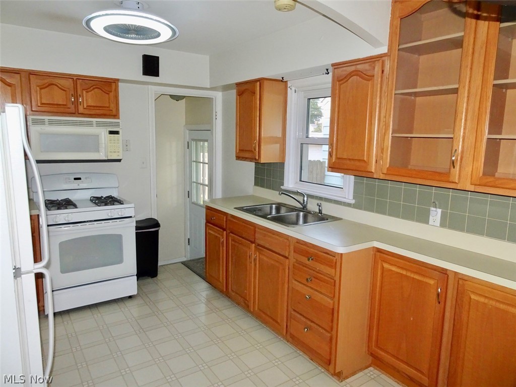 1610 Mayview Avenue Property Photo 7