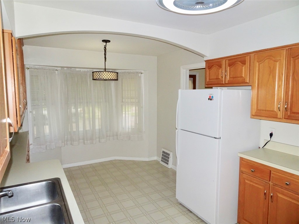 1610 Mayview Avenue Property Photo 9