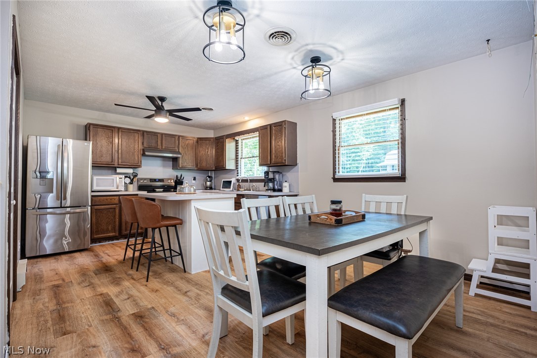 7932 Gause Road Property Photo 4