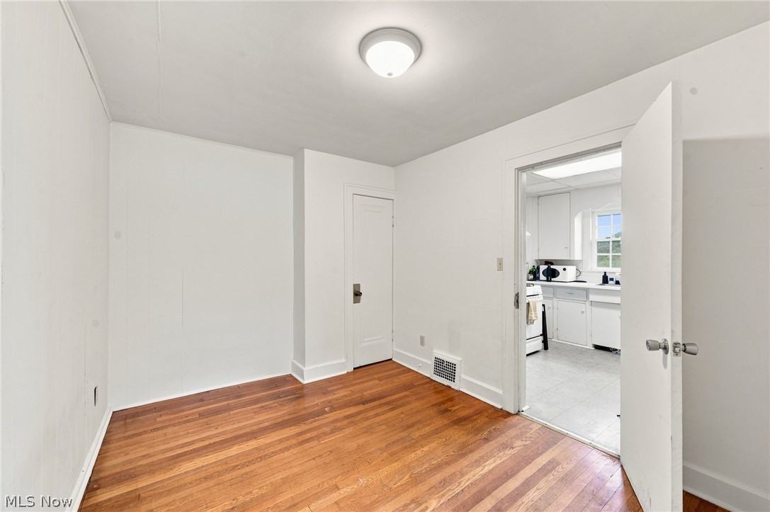 642 E Summit Street Property Photo 19