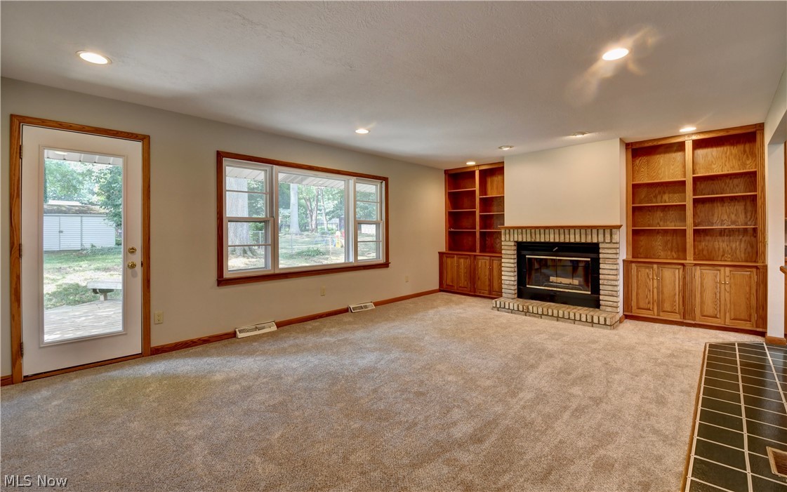 3136 Englewood Drive Property Photo 6