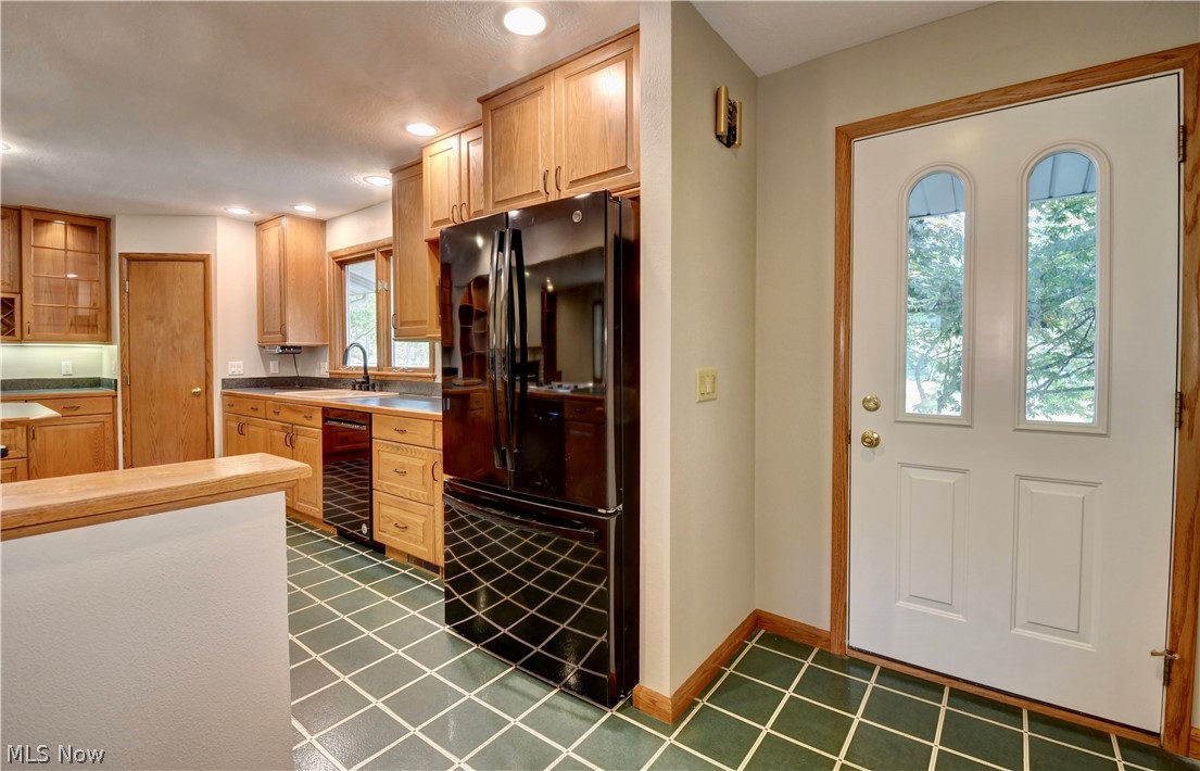3136 Englewood Drive Property Photo 10