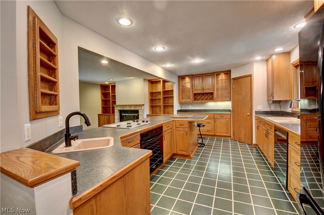 3136 Englewood Drive Property Photo 11