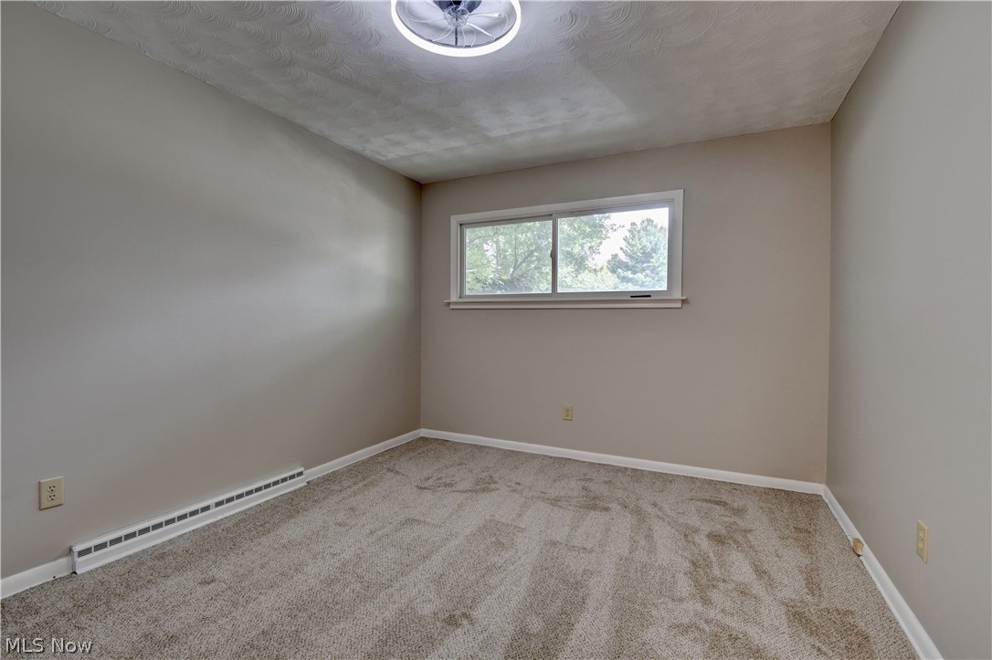 3136 Englewood Drive Property Photo 17