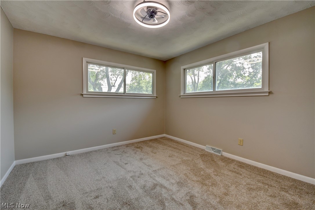 3136 Englewood Drive Property Photo 18