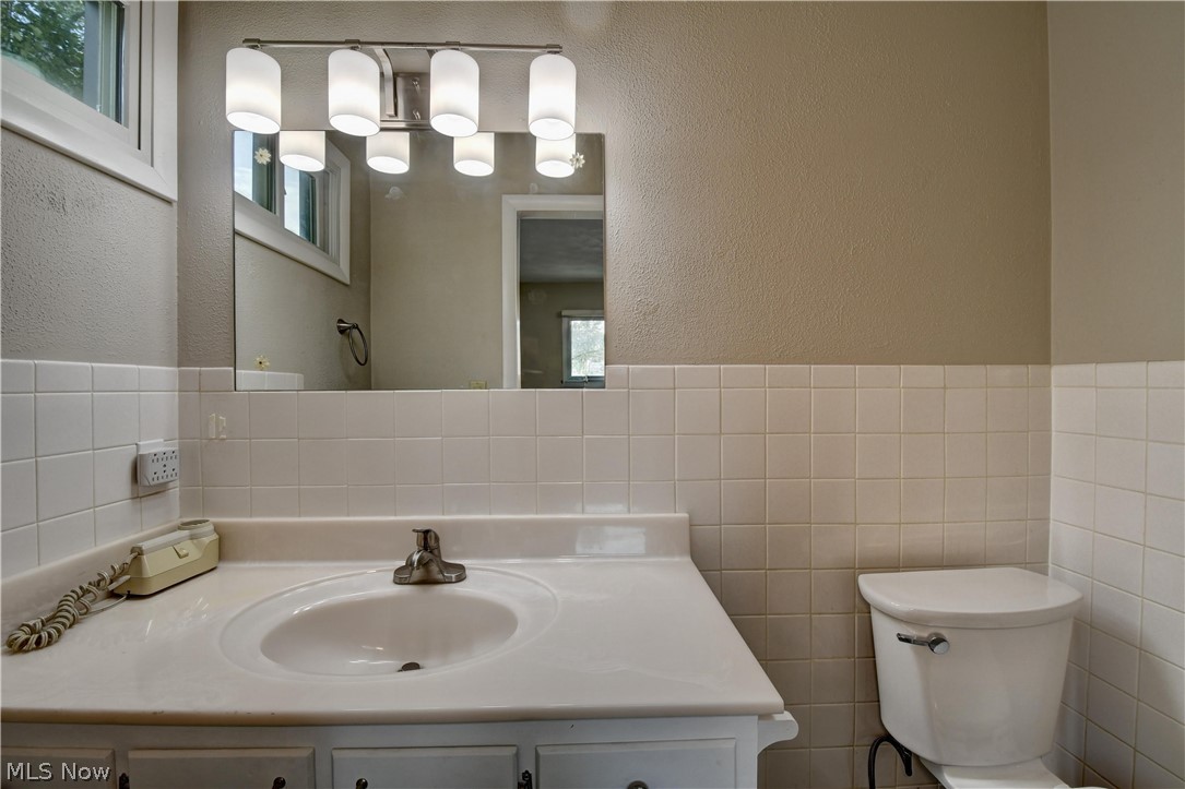 3136 Englewood Drive Property Photo 20