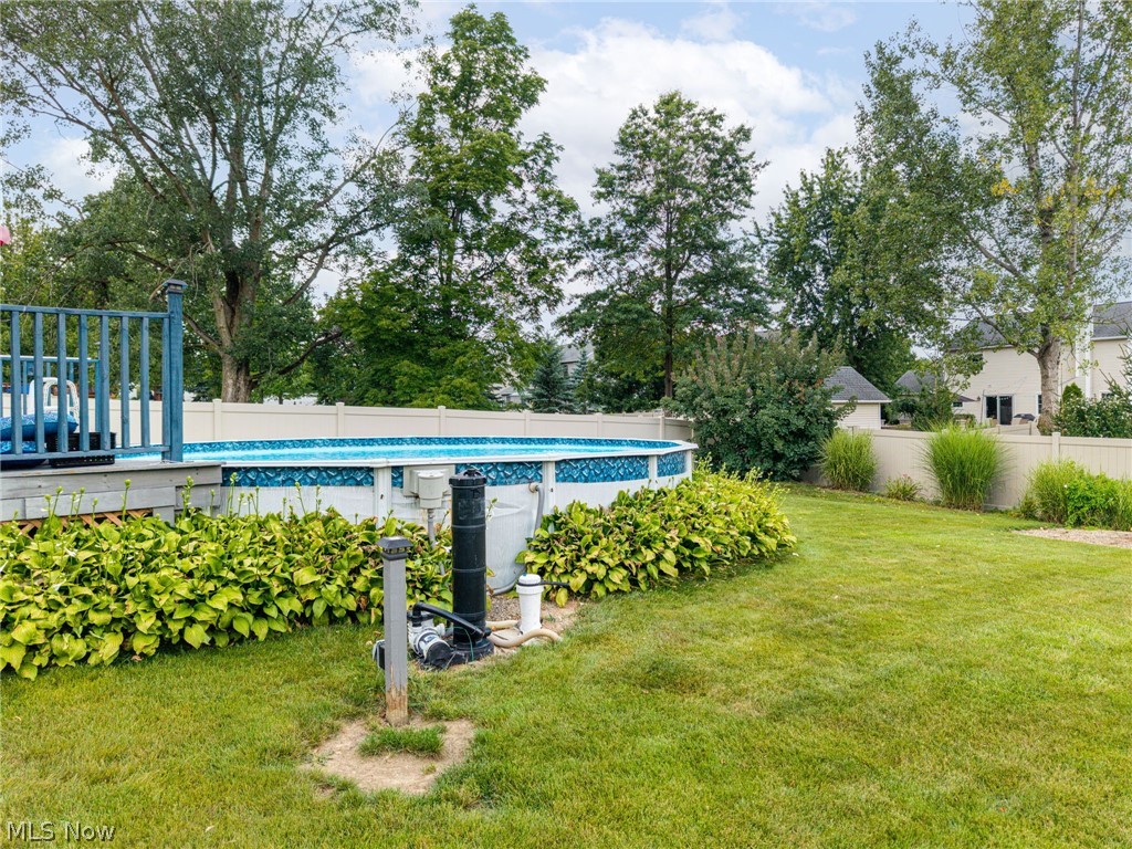 4153 Rolling Hills Property Photo 5