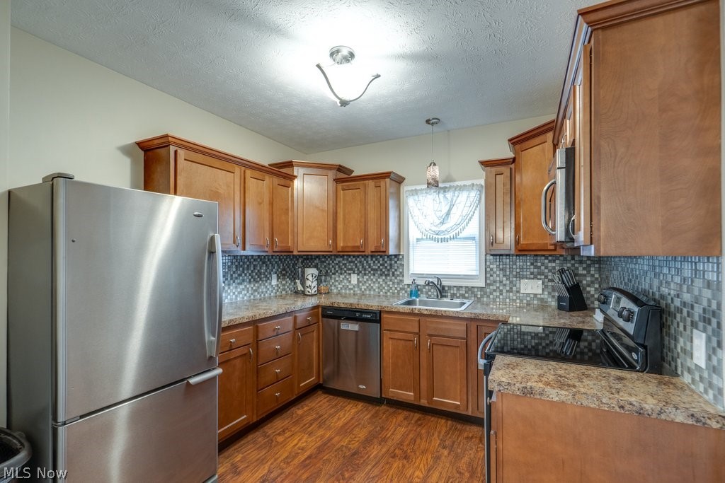77 Devonshire Drive Property Photo 7