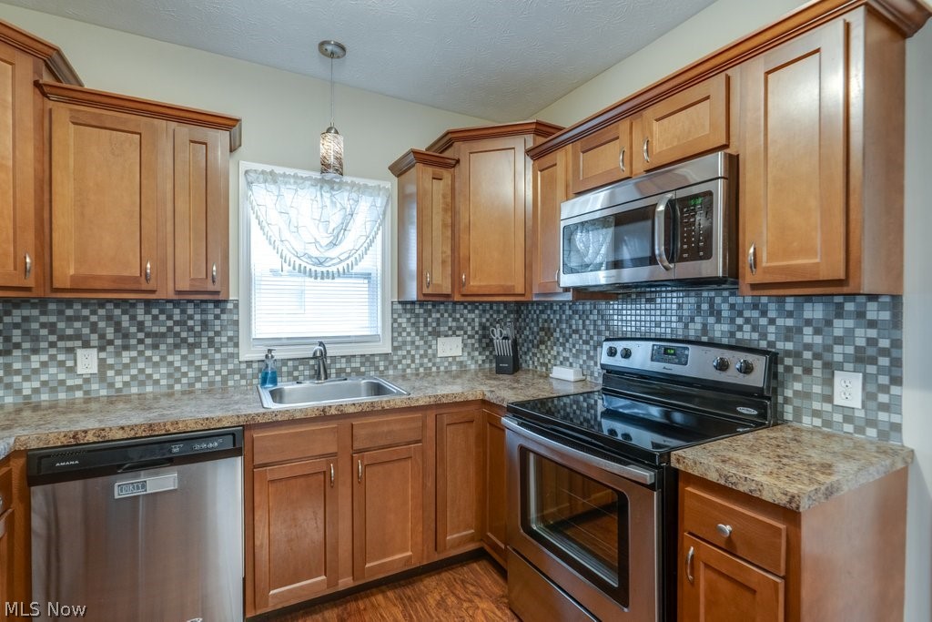 77 Devonshire Drive Property Photo 9