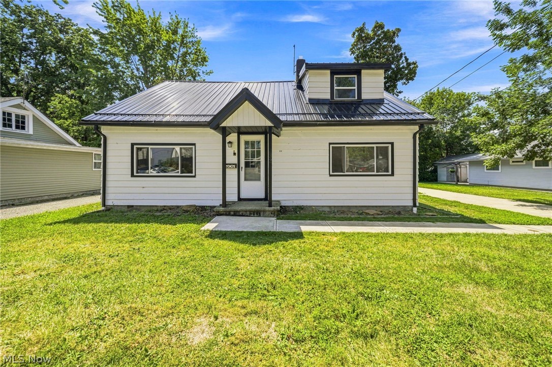 232 Plymouth Drive Property Photo 1