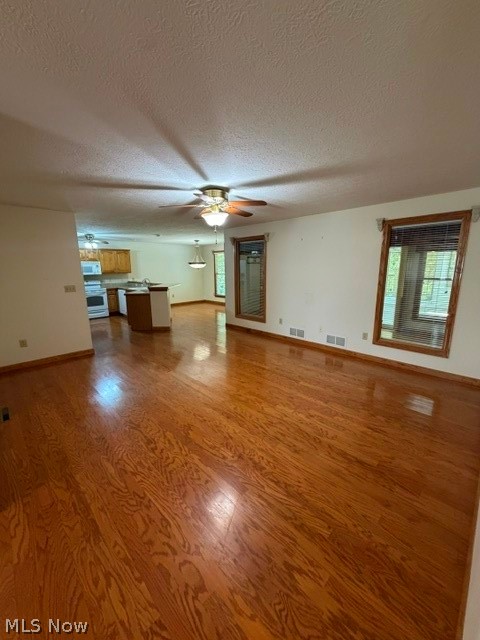 150 W Nevada Avenue Property Photo 6