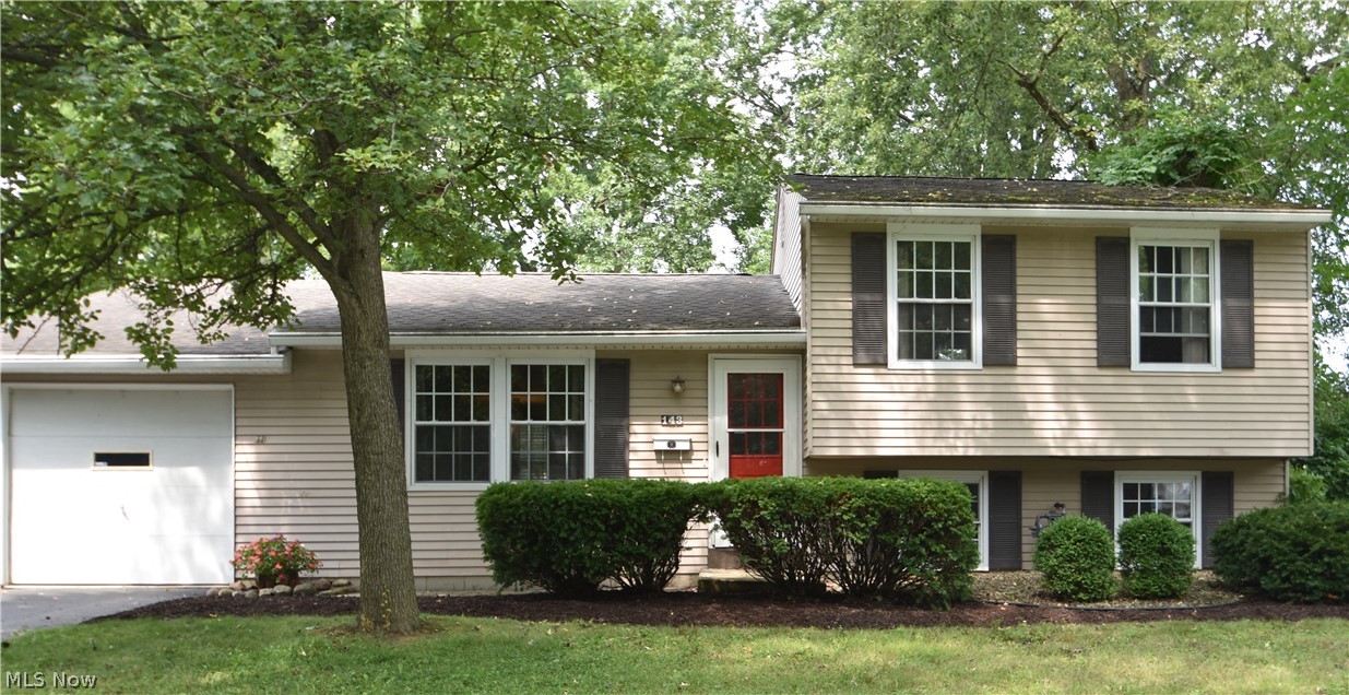 143 Camrose Drive Property Photo 1