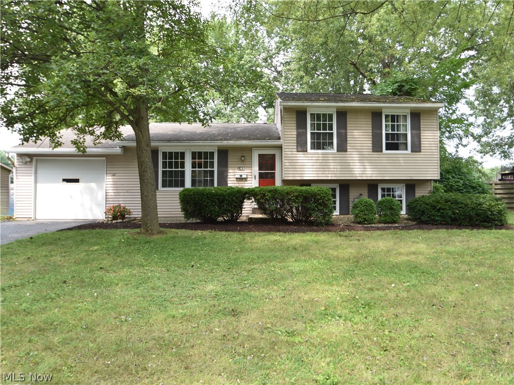 143 Camrose Drive Property Photo 2