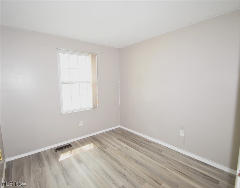 143 Camrose Drive Property Photo 17
