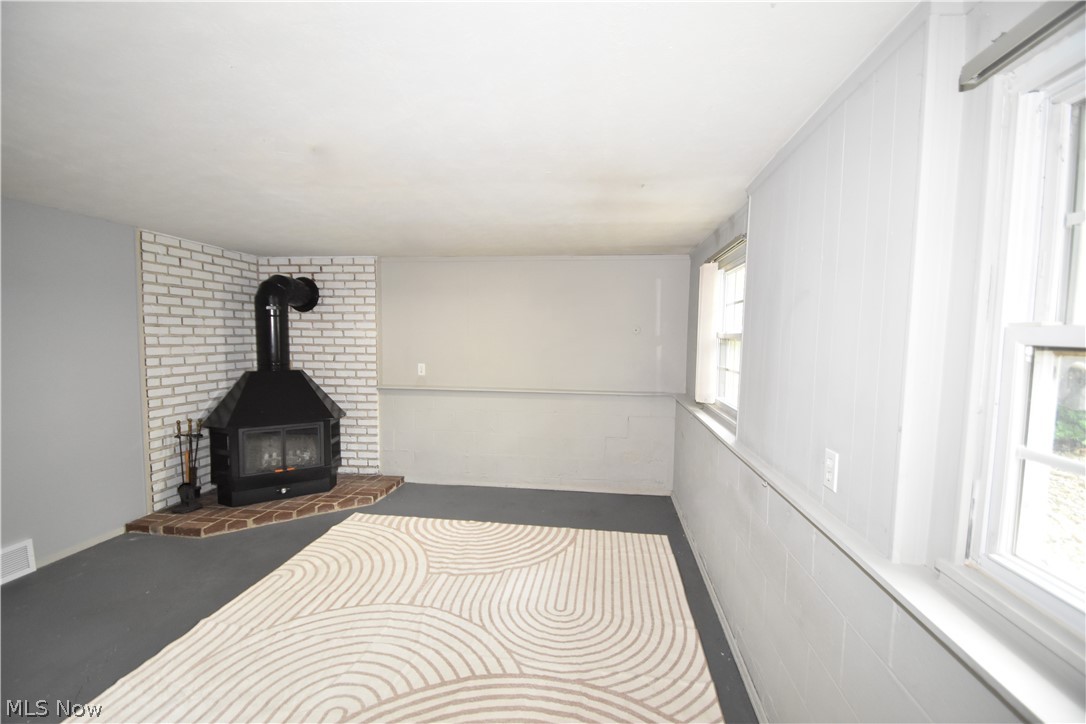 143 Camrose Drive Property Photo 20