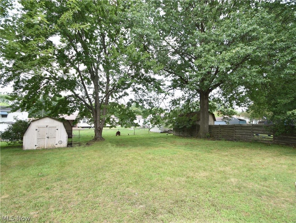 143 Camrose Drive Property Photo 25