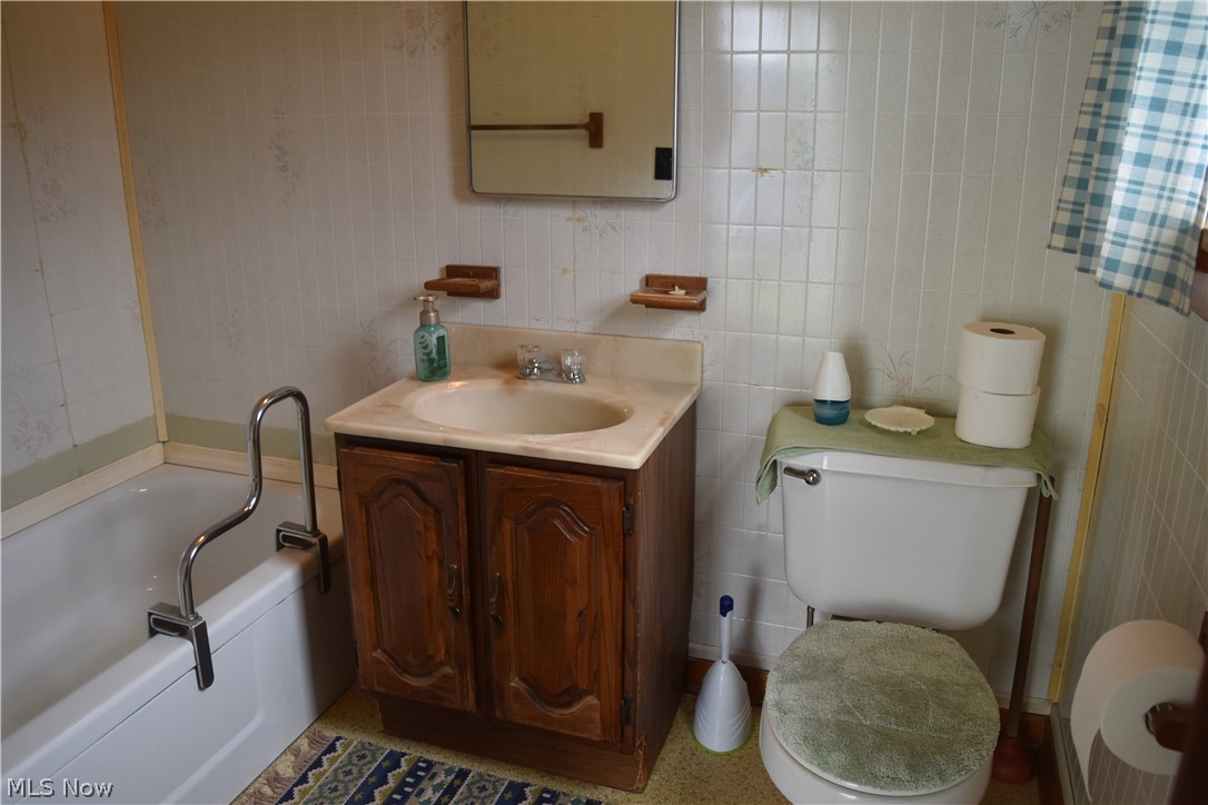 64 Township Rd 1098 Property Photo 11