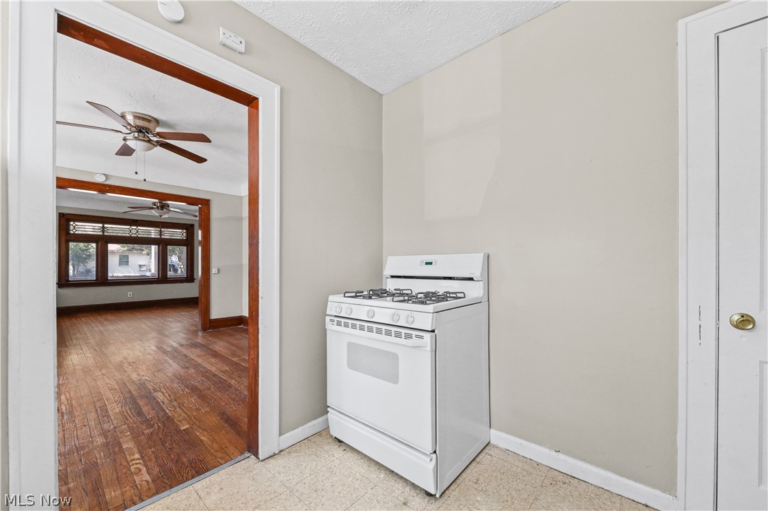 3477 Berea Road Property Photo 10