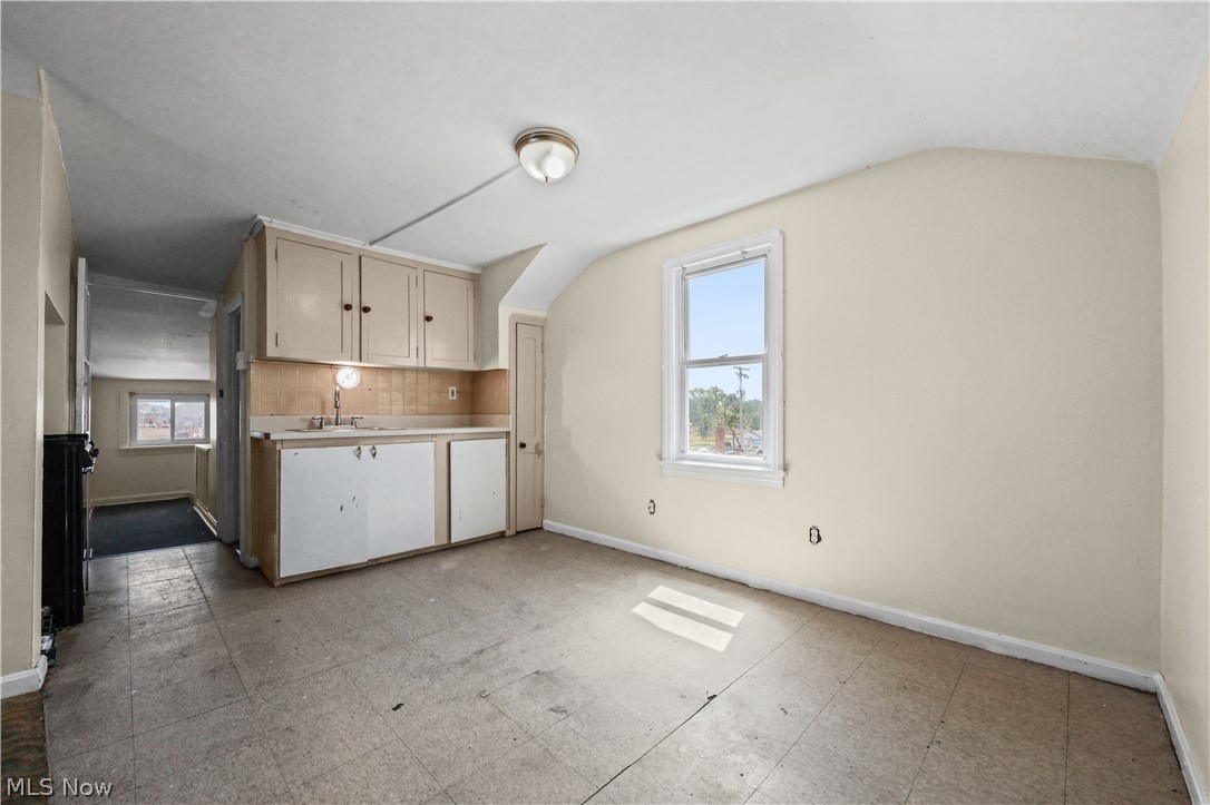 3477 Berea Road Property Photo 30