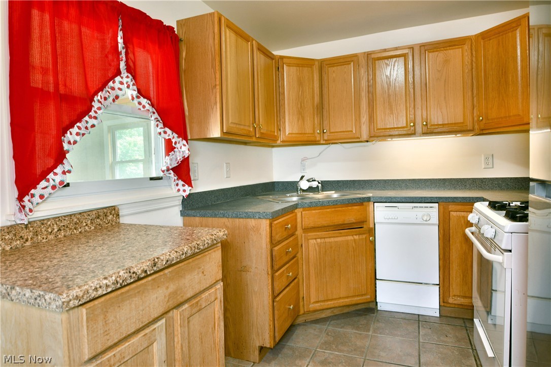 1384 Meadowbrook Avenue Se Property Photo 7