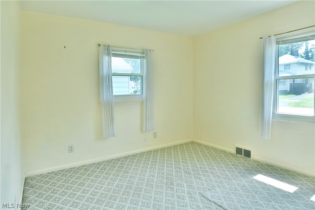 1384 Meadowbrook Avenue Se Property Photo 15