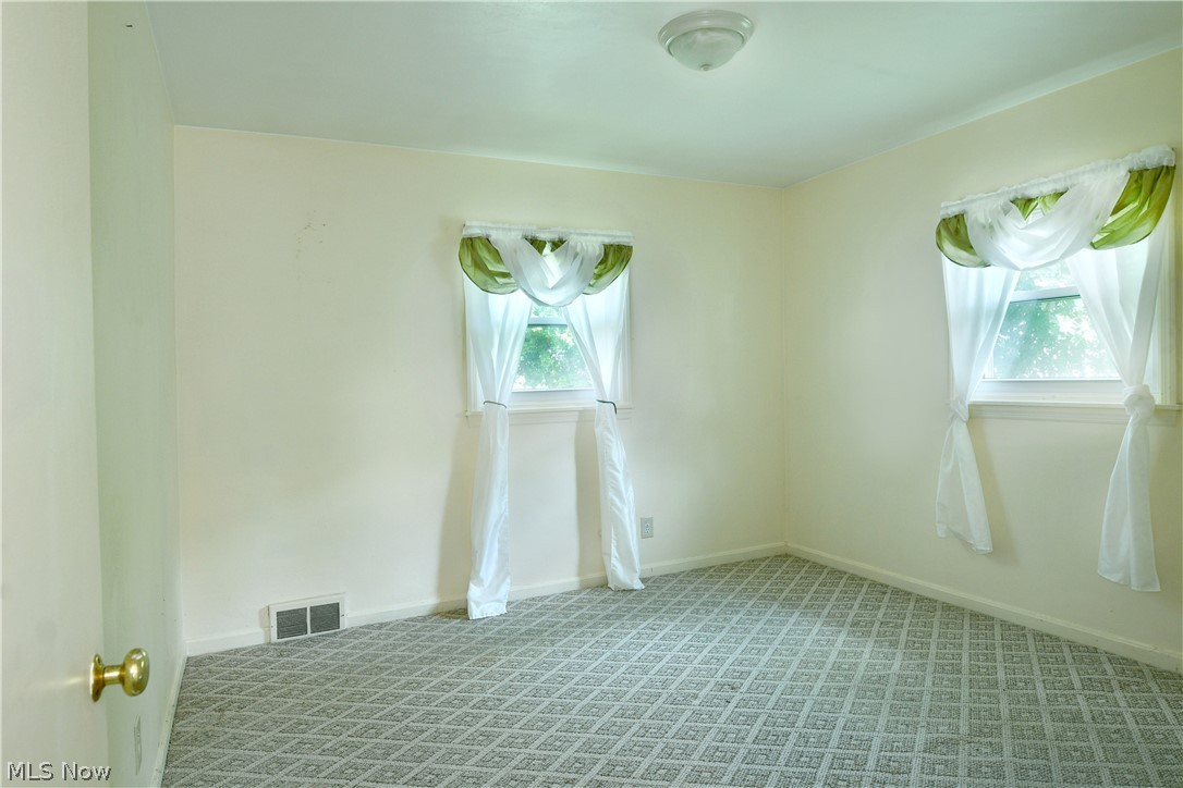 1384 Meadowbrook Avenue Se Property Photo 37