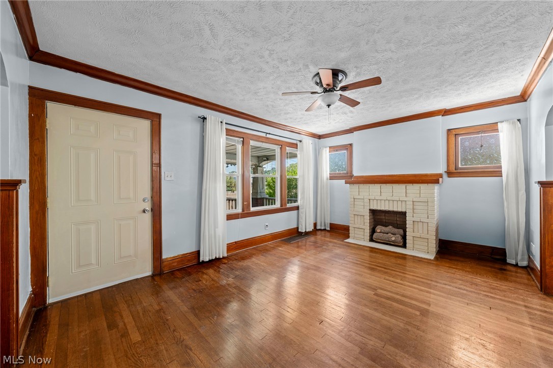 2318 Mogadore Road Property Photo 2