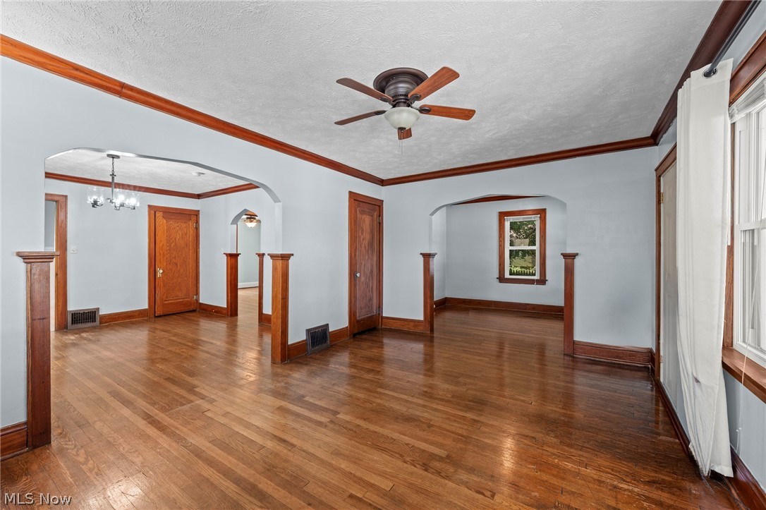 2318 Mogadore Road Property Photo 3