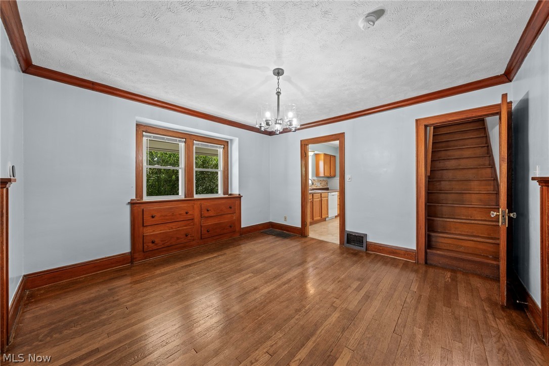 2318 Mogadore Road Property Photo 7