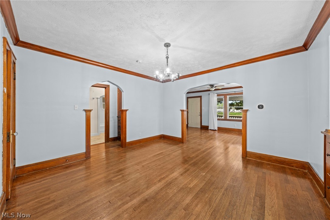 2318 Mogadore Road Property Photo 8