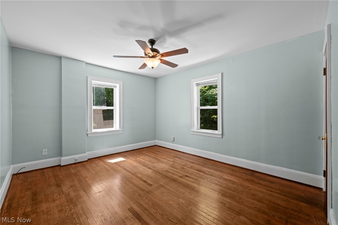 2318 Mogadore Road Property Photo 11